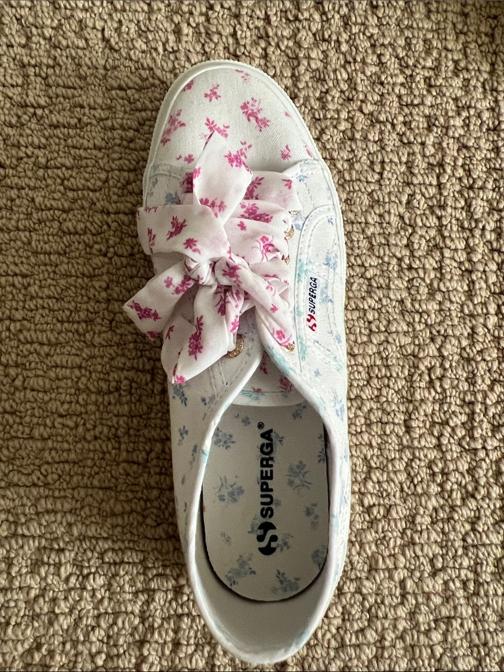 Superga Womens Size 39.5 (8.5 US) White Canvas Sneakers with Pink Floral Accents - Picture 2 of 6